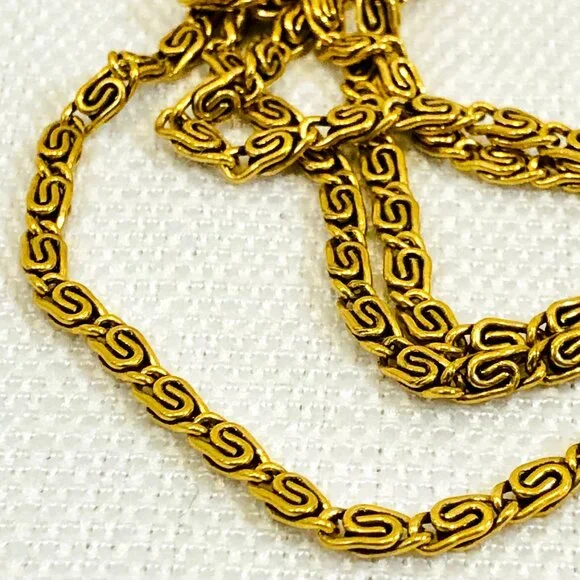 Vintage 1960s Goldette Jewelry Multi Strand Necklace with Pendants in Gold Tone - Picture 13 of 15